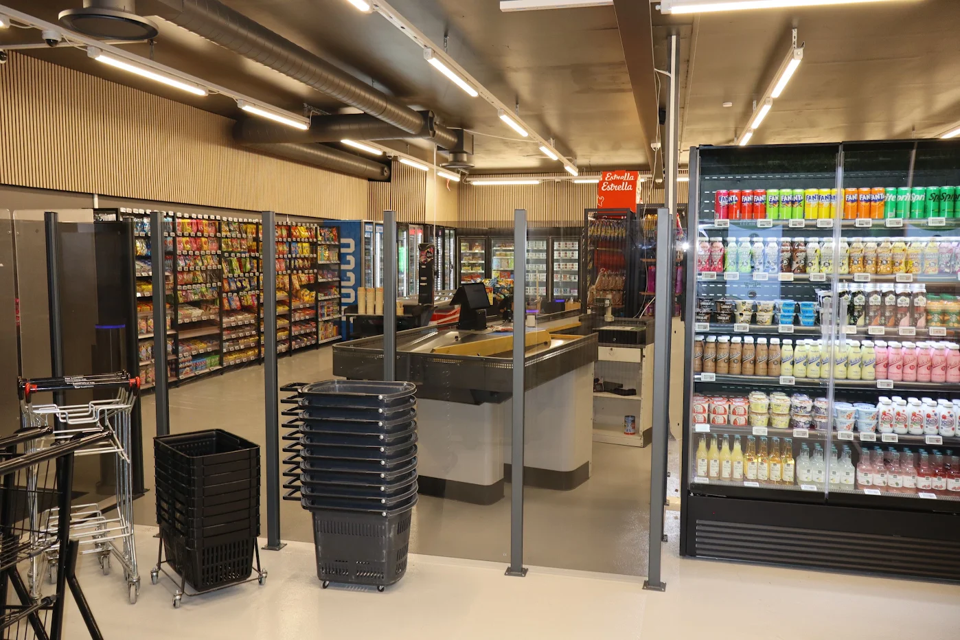 24SJU unmanned store — Storsand, Norway